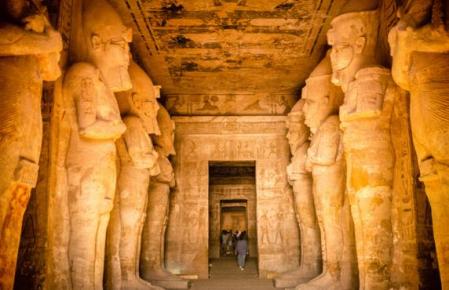 Puesta de sol en el templo de Abu Simbel