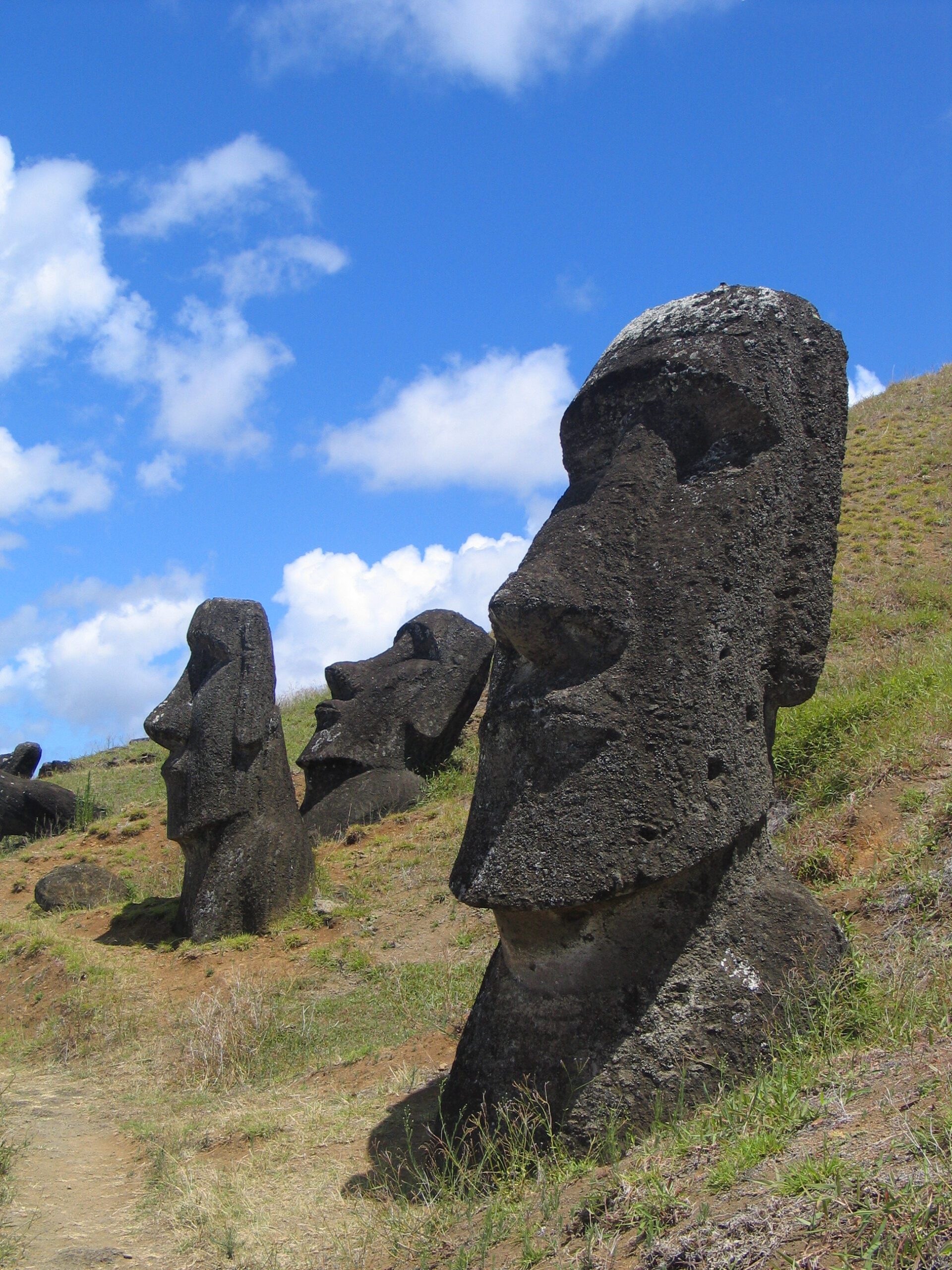 Estatua moai en la Isla de Pascua