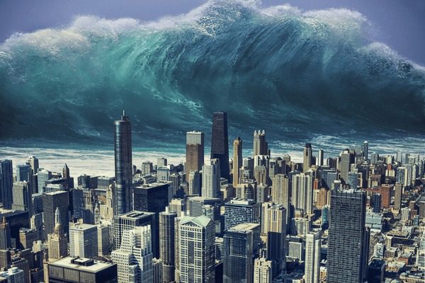 Impacto visual de un tsunami en acción